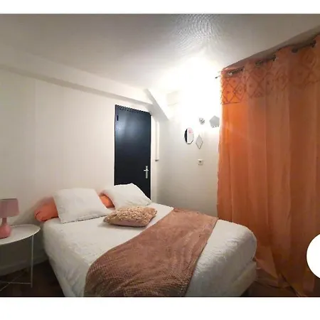 Logement Hyper-centre Idealement Situe Home-voltaire